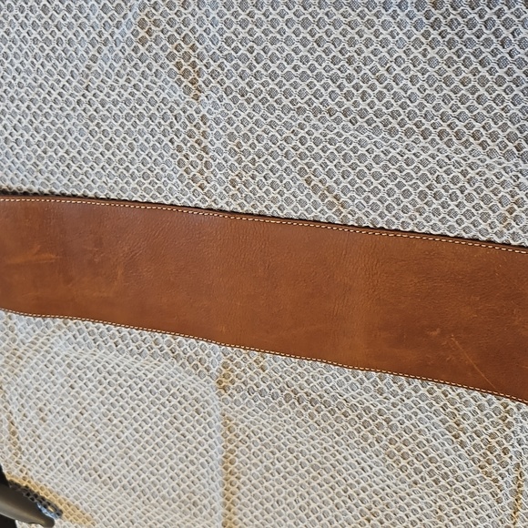 **SOLD** wide saddle hide leather belt, to fit 32-35in waist 12-14 brass buckles - Picture 14 of 16